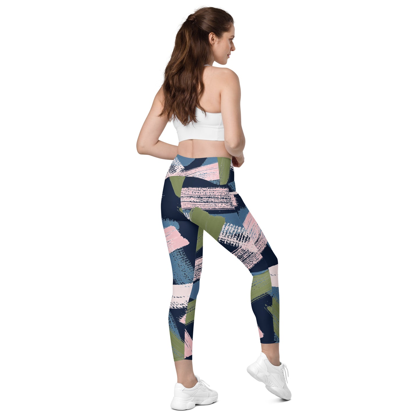 Leggings with abstract pockets
